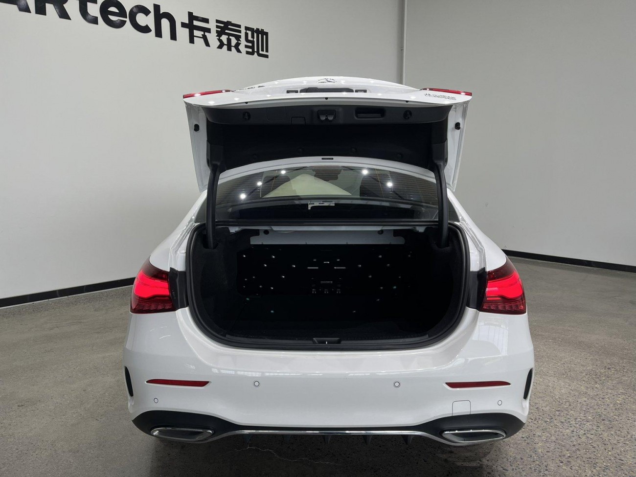 Mercedes-Benz A 200 L 2025