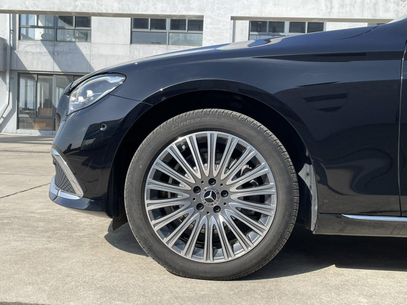 Mercedes-Benz E 300 L 2023