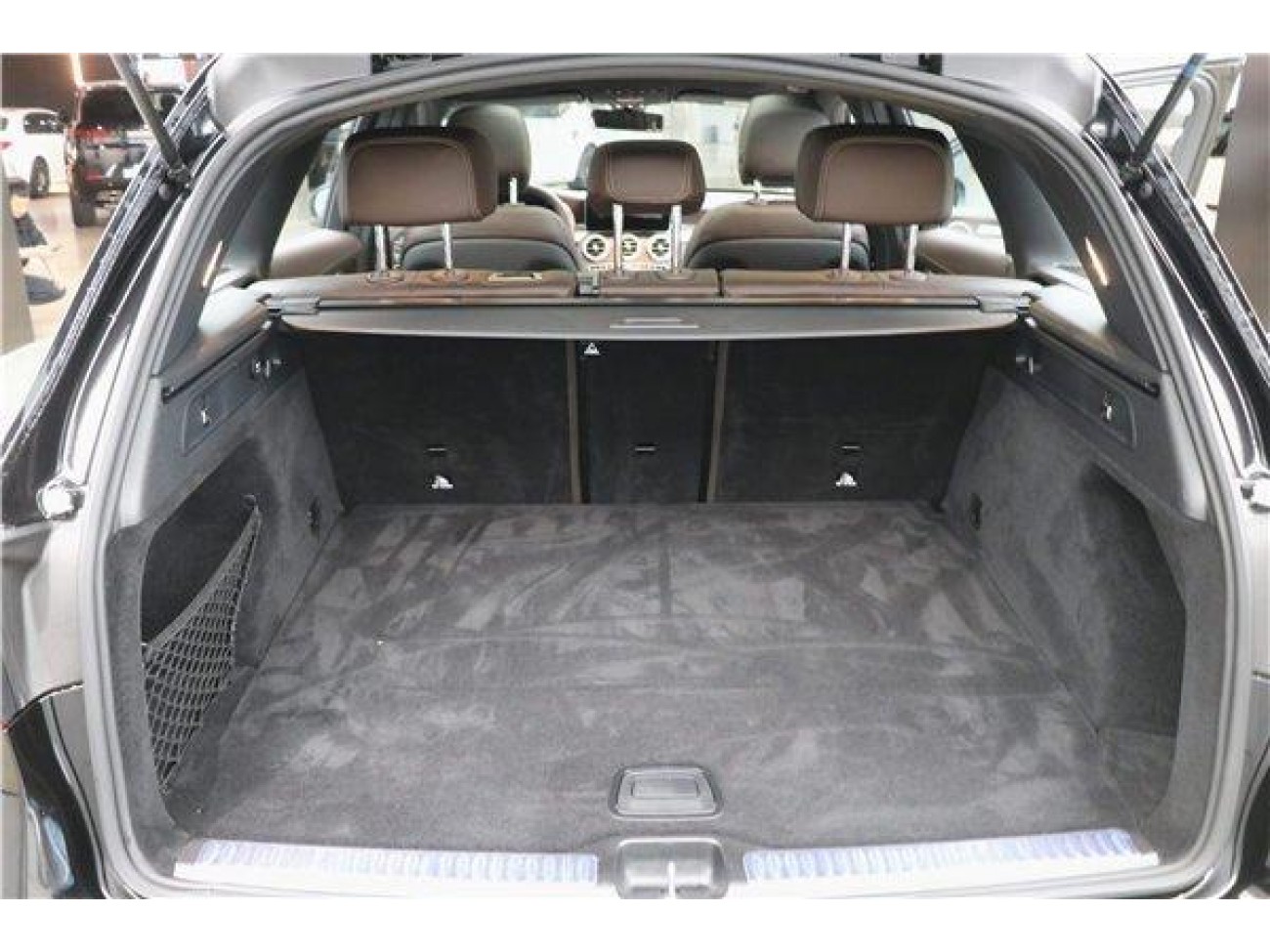 Mercedes-Benz GLC 260 L 2021