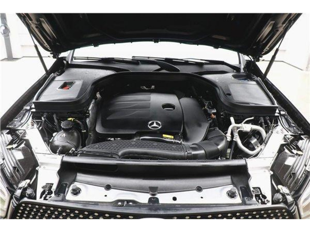 Mercedes-Benz GLC 260 L 2021