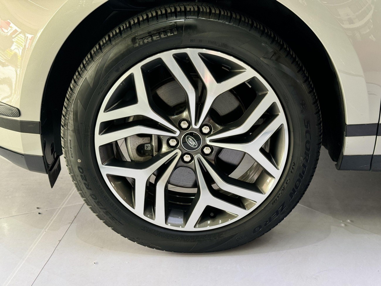 Land Rover Range Rover 2023