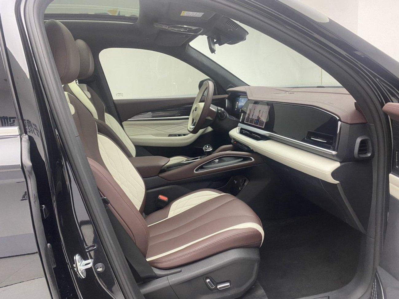 Geely Xingyue L 2022