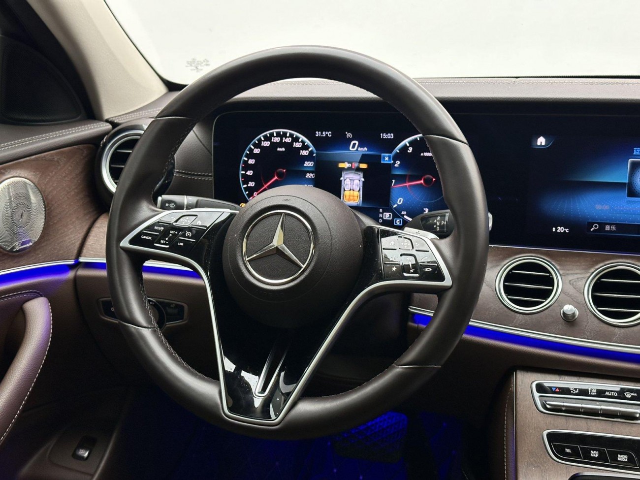 Mercedes-Benz E 300 L 2022