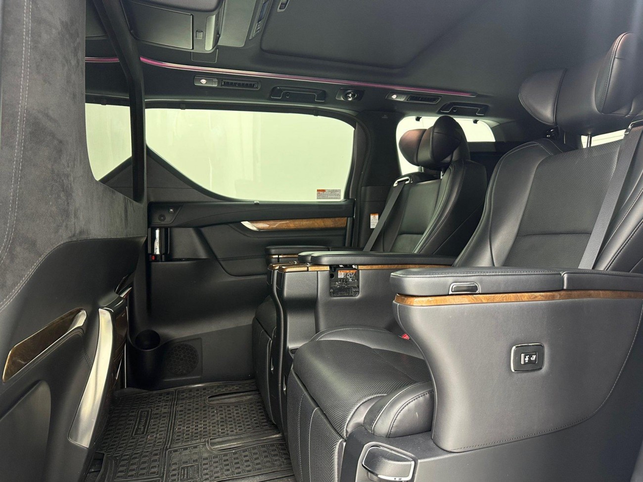 Toyota Alphard 2017