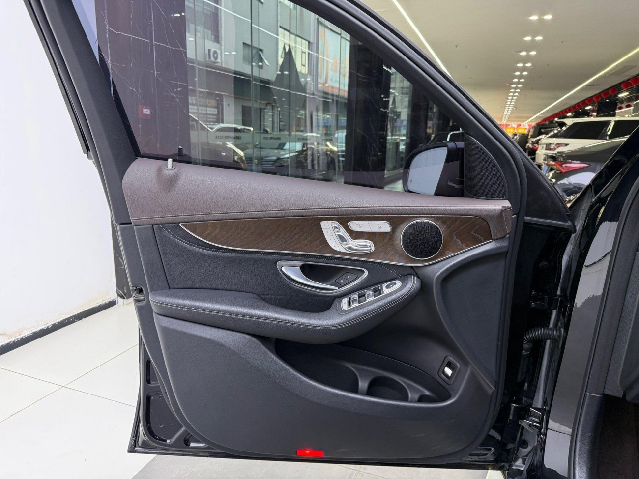 Mercedes-Benz GLC 300 L 2020