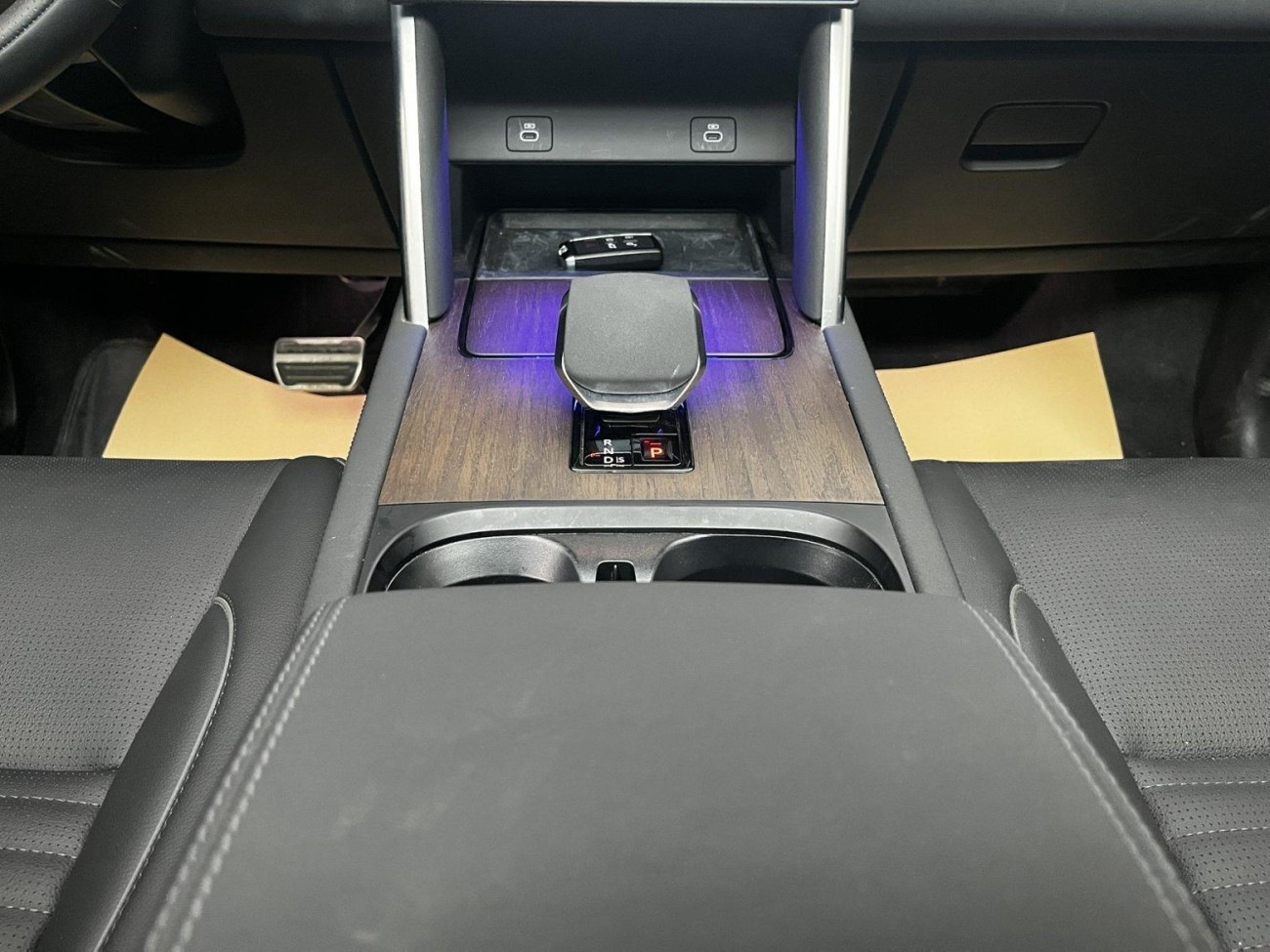 Land Rover Discovery Sport 2024