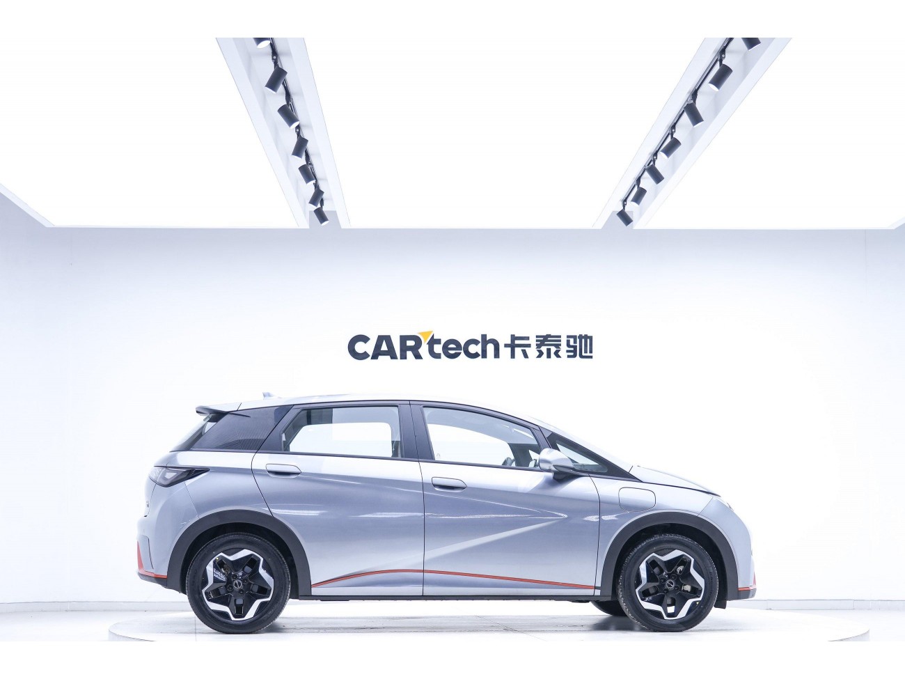 BYD Dolphin 2023