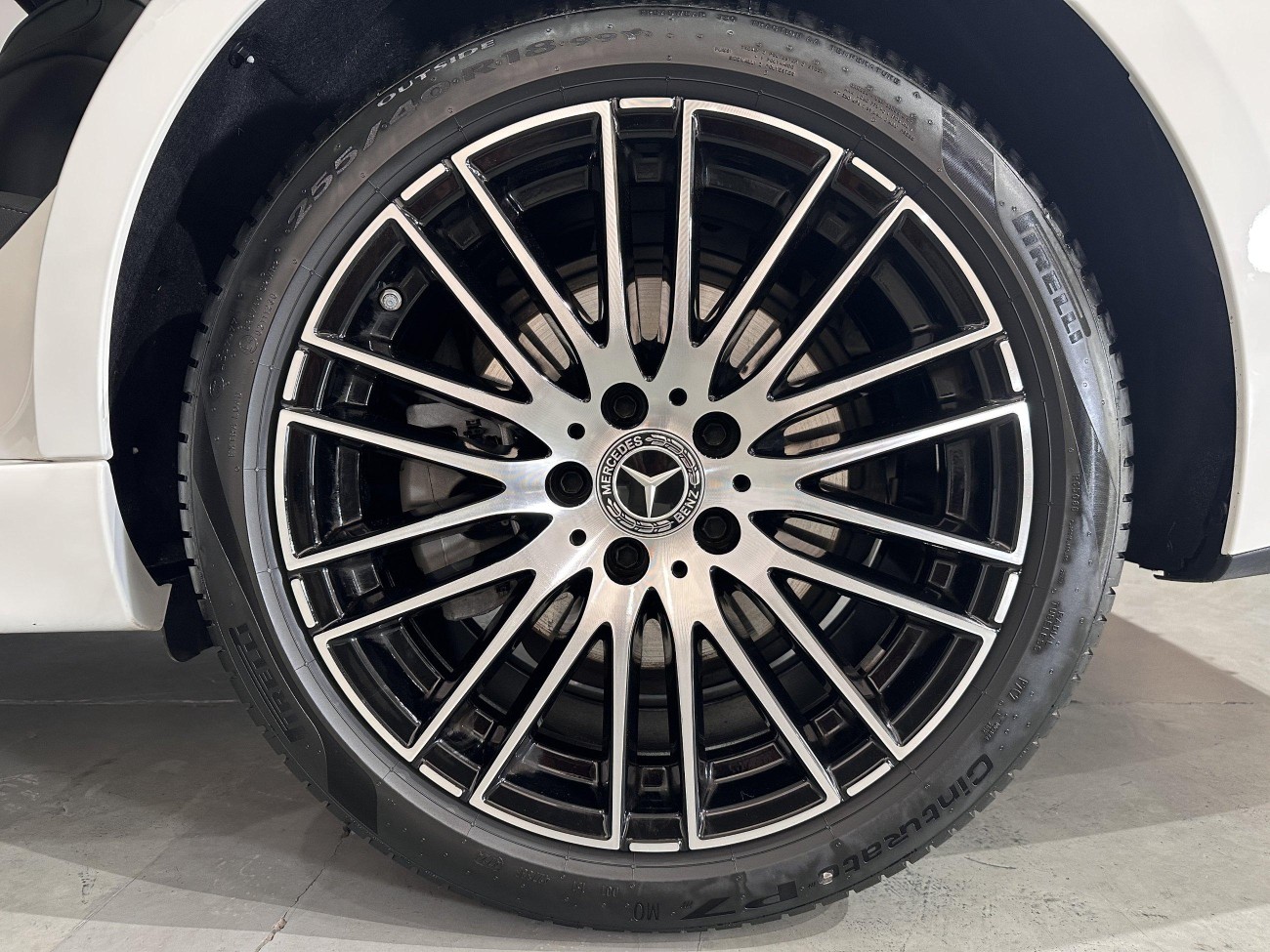 Mercedes-Benz C 260 L 2025