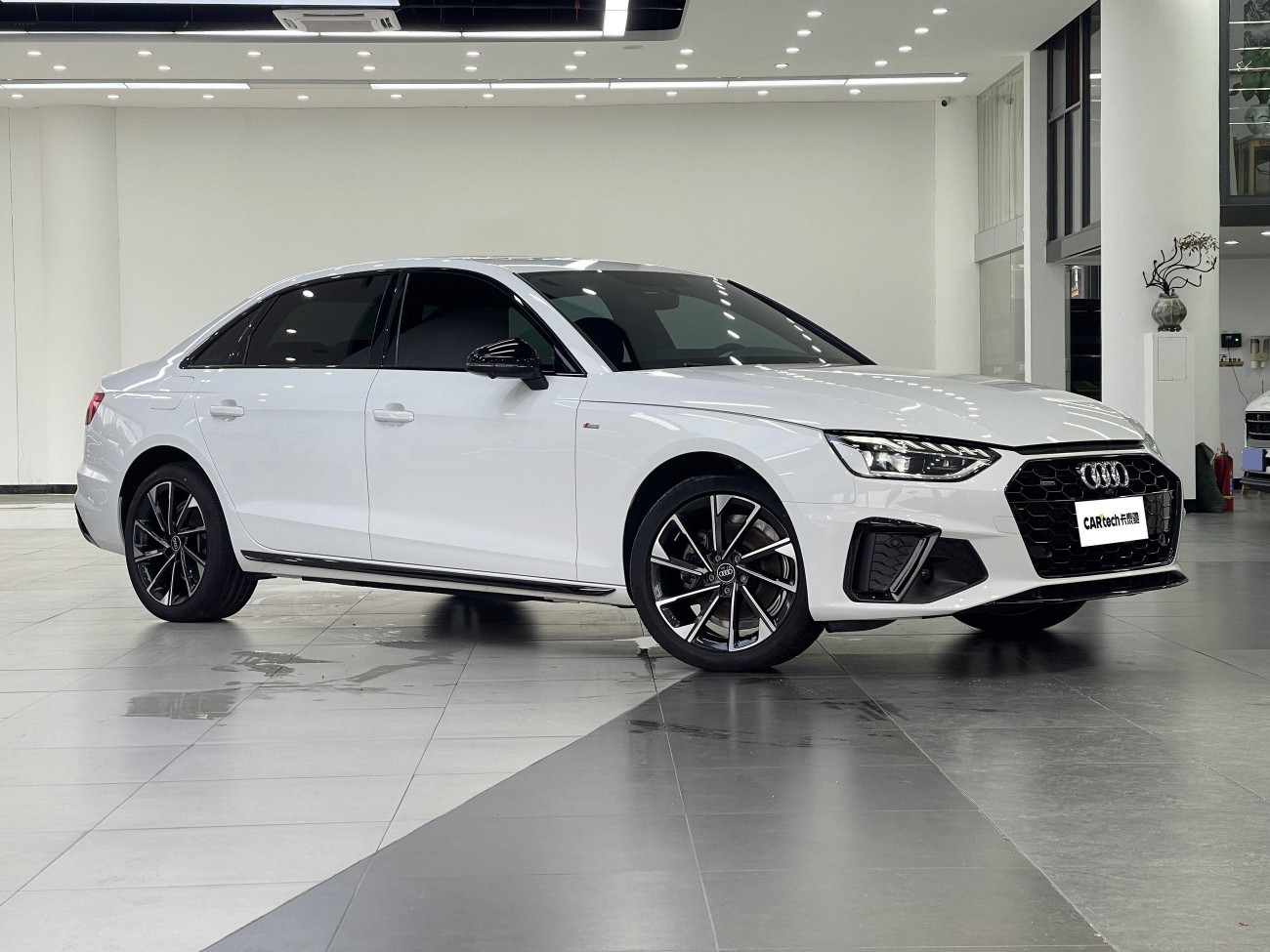 Audi A4L 40 TFSI 2023