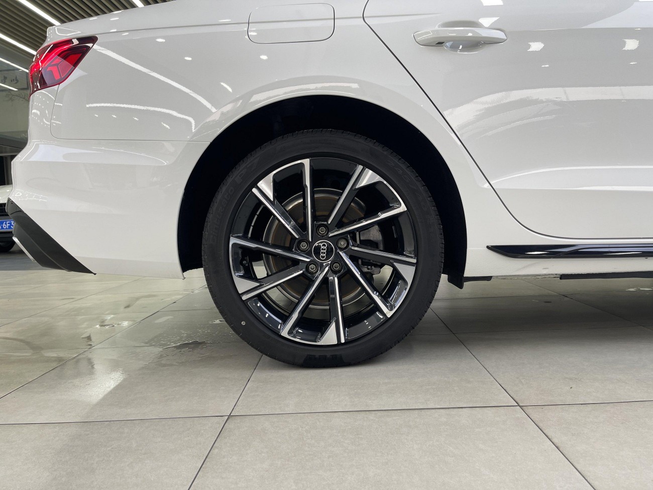 Audi A4L 40 TFSI 2023