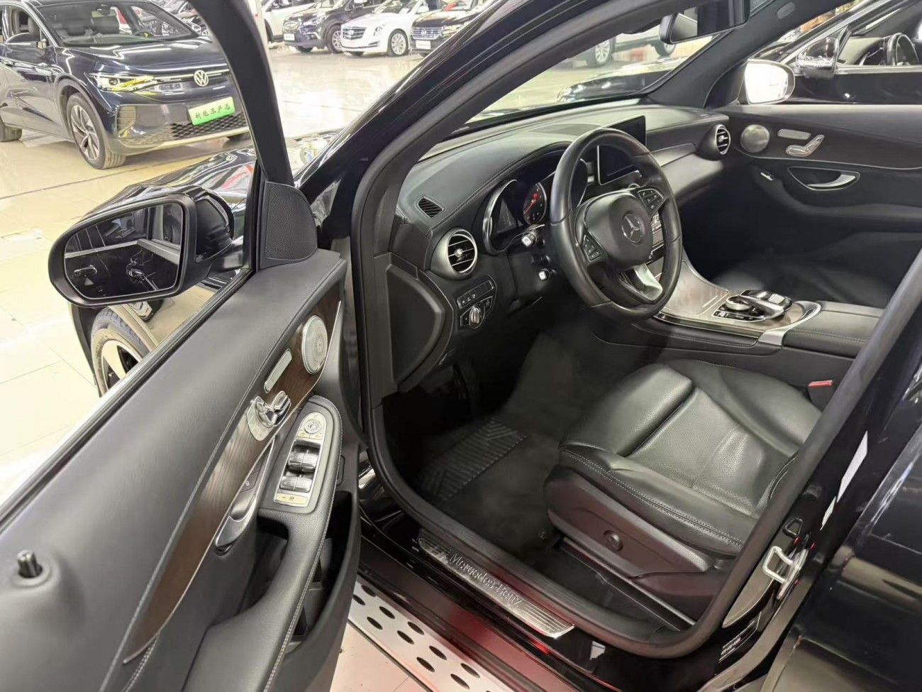 Mercedes-Benz GLC 300 4MATIC 2018