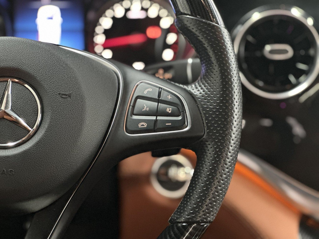 Mercedes-Benz V 2024