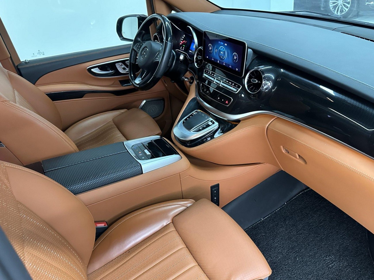Mercedes-Benz V 2024