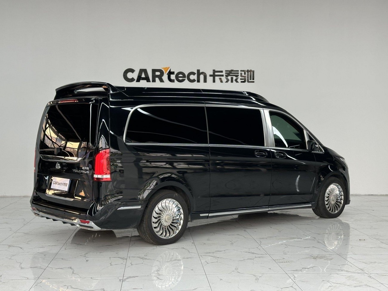 Mercedes-Benz V 2024