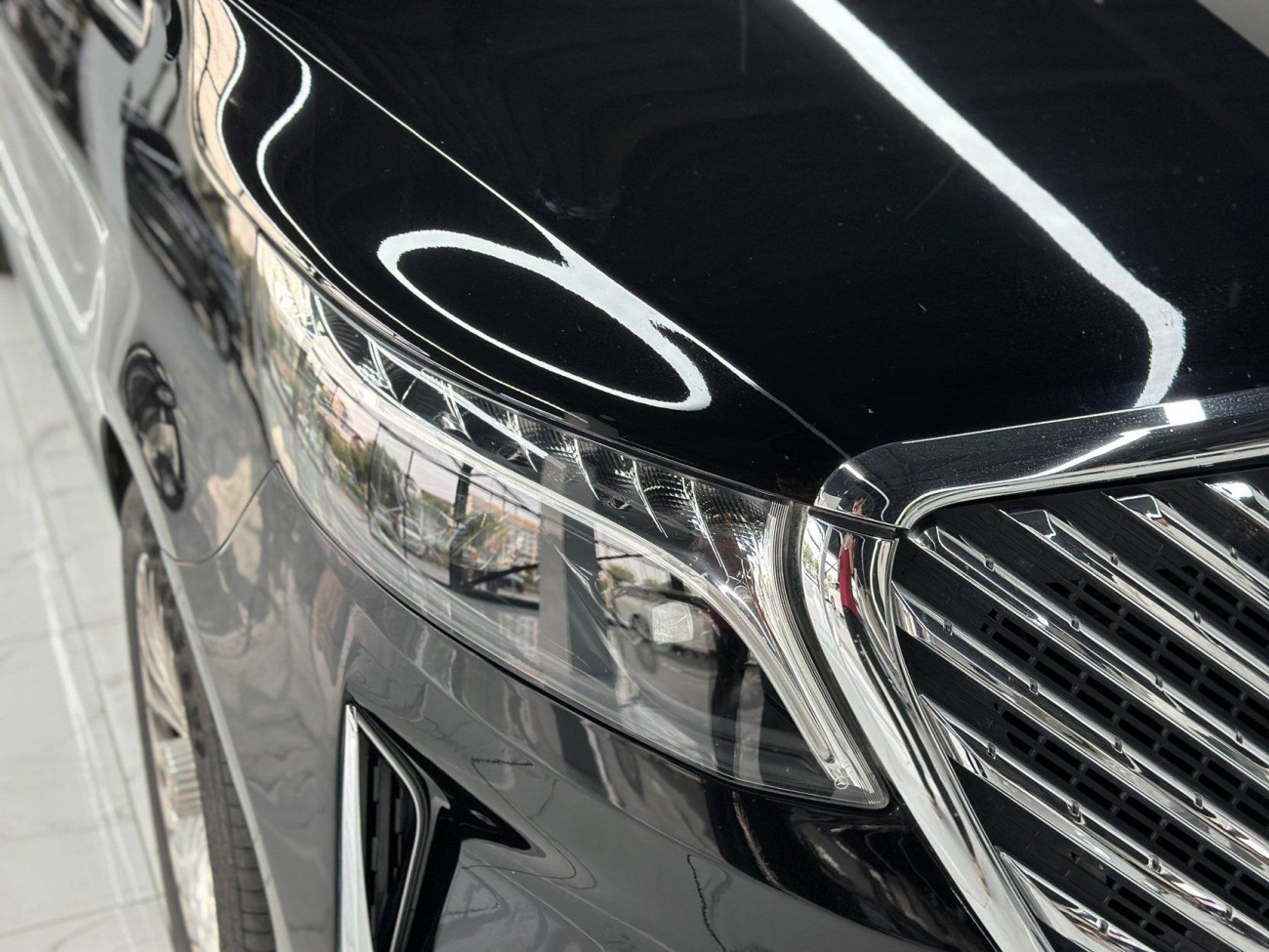 Mercedes-Benz V 2024