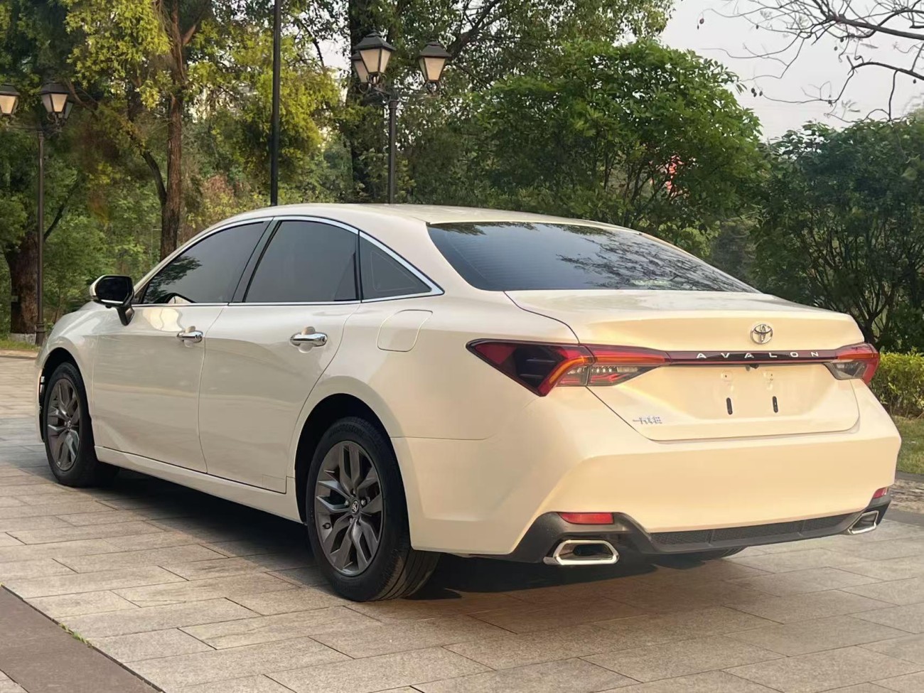Toyota Avalon 2020