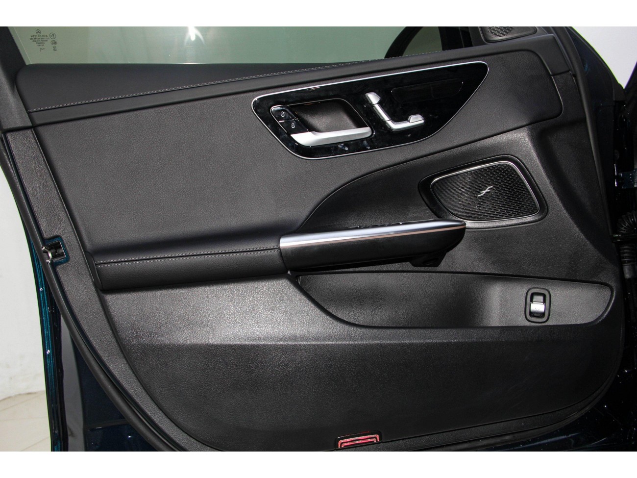 Mercedes-Benz C 260 L 2025