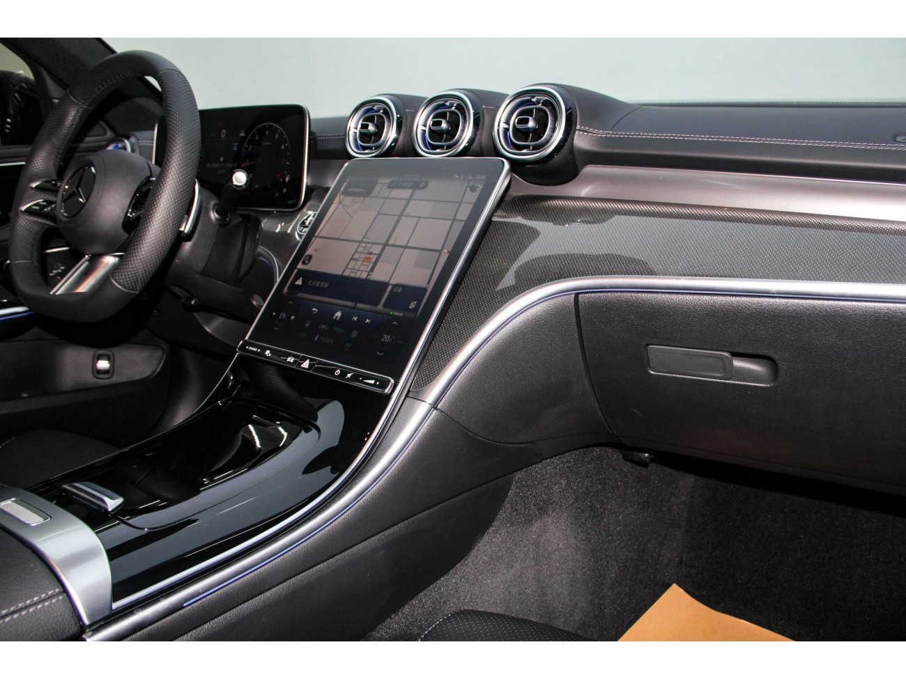 Mercedes-Benz C 260 L 2025