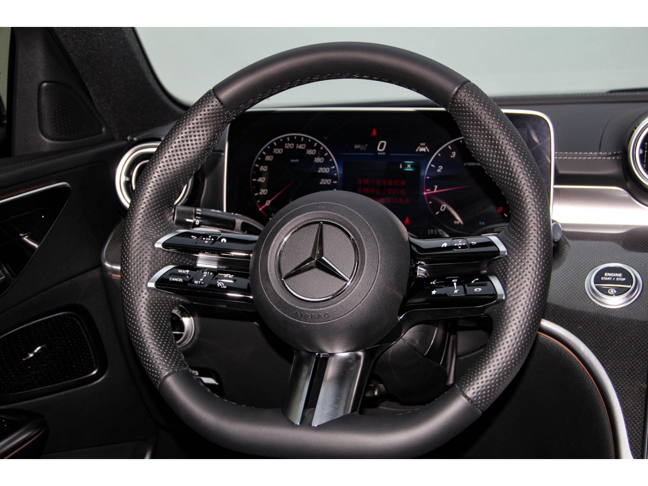 Mercedes-Benz C 260 L 2025