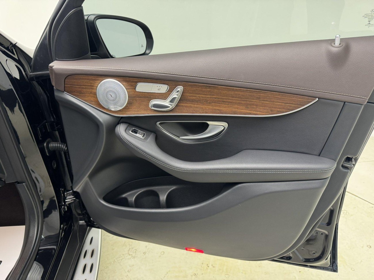 Mercedes-Benz GLC 300 L 2021