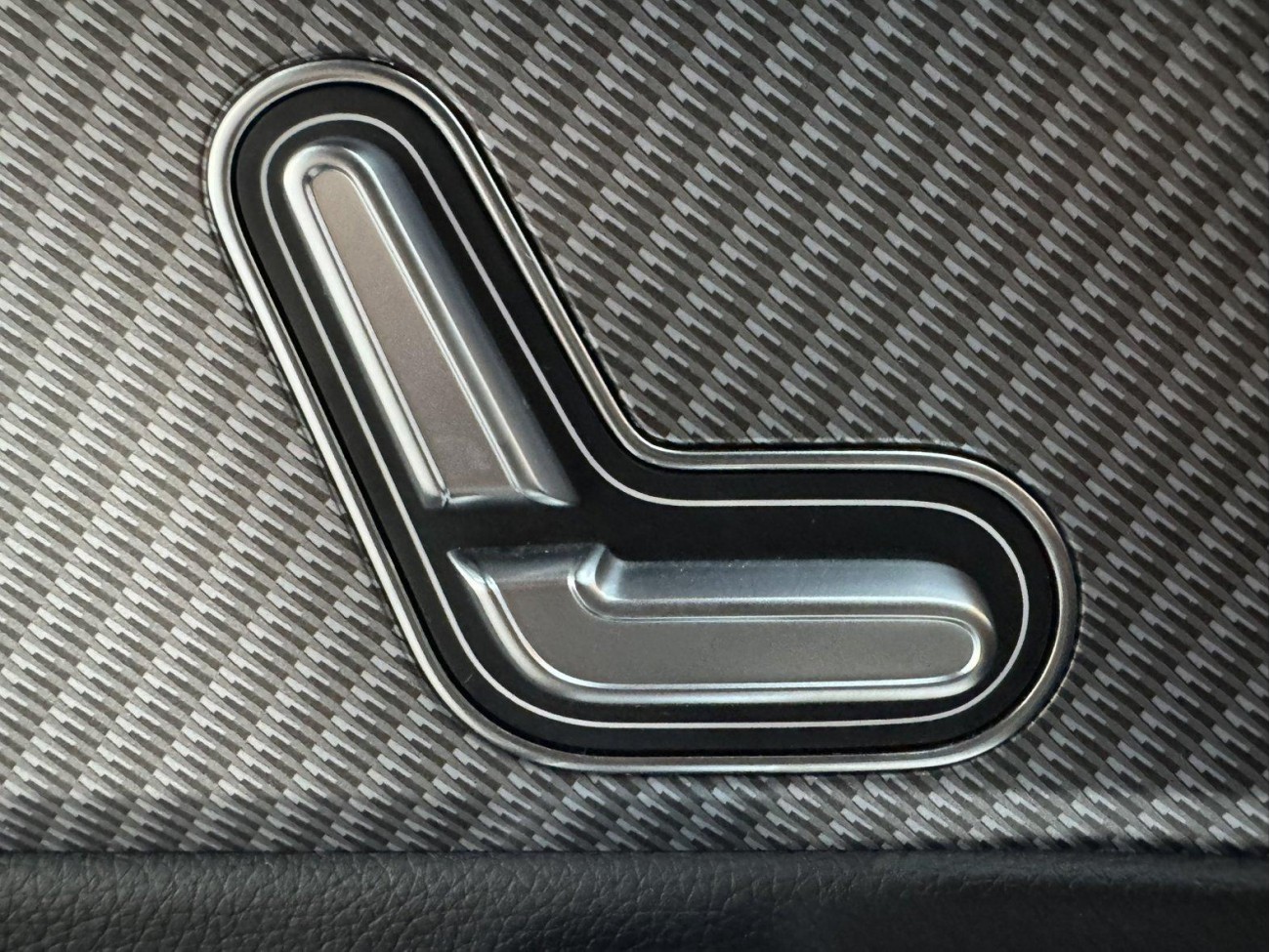 Mercedes-Benz A 200 L 2024