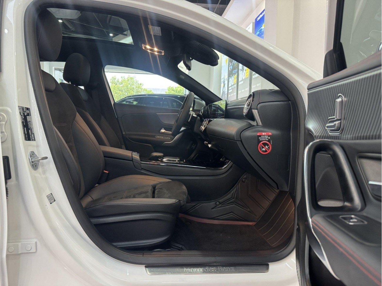 Mercedes-Benz A 200 L 2024
