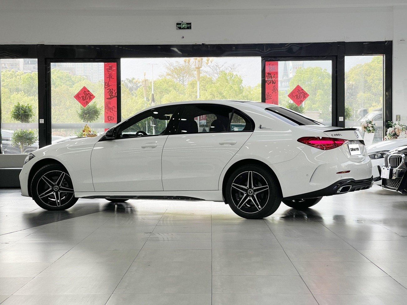 Mercedes-Benz C 260 L 2025