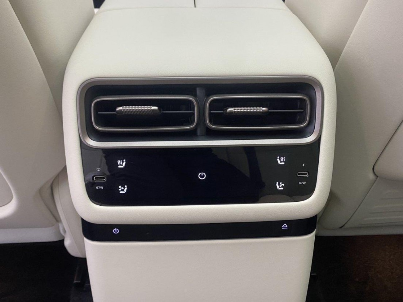 Li Auto i6 2026