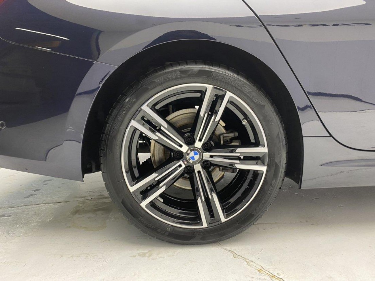 BMW 325i 2023