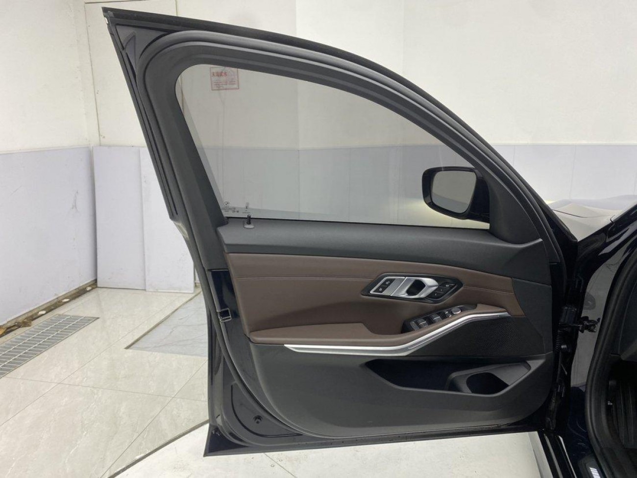 BMW 325i 2023