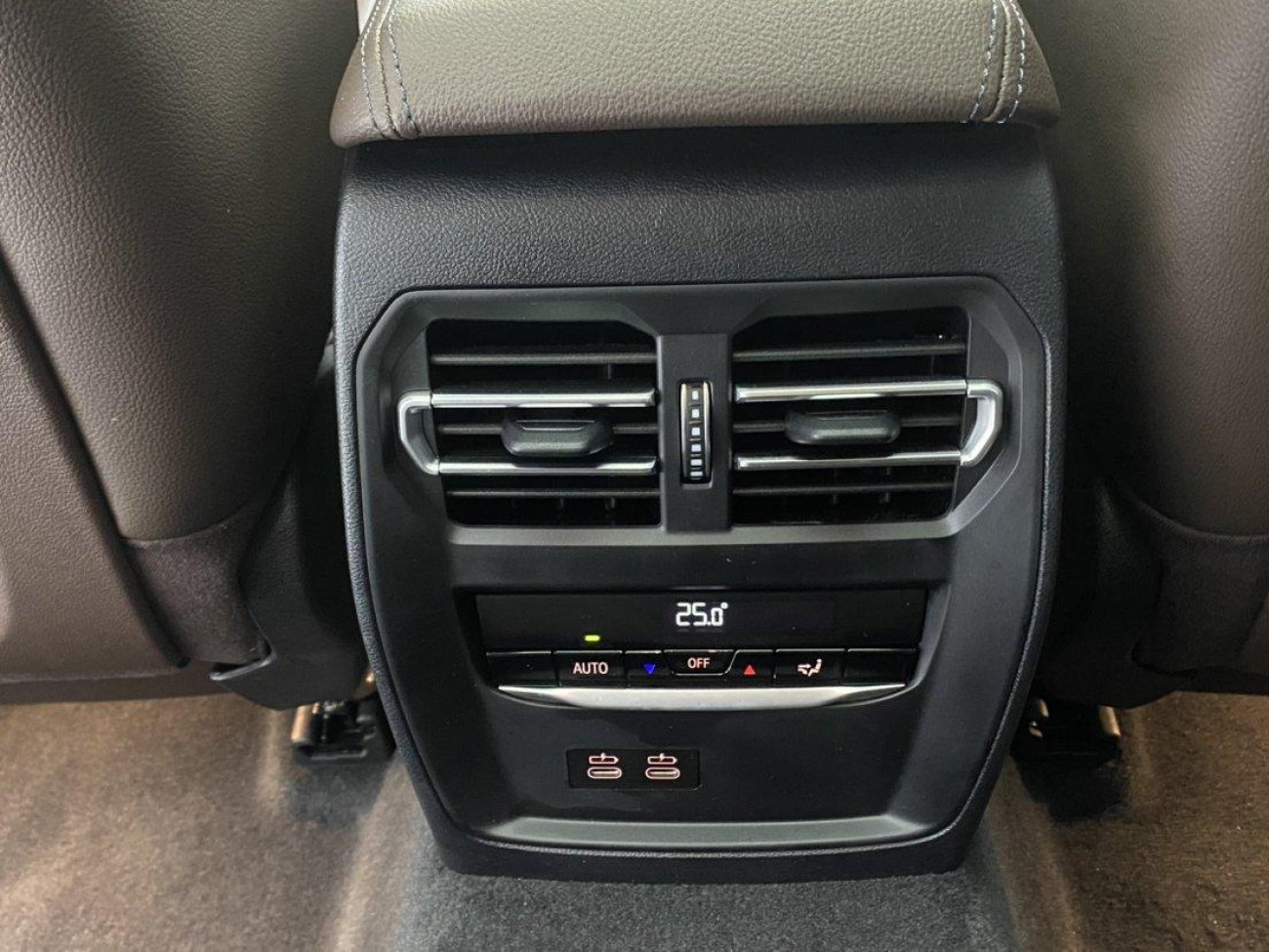 BMW 325i 2023