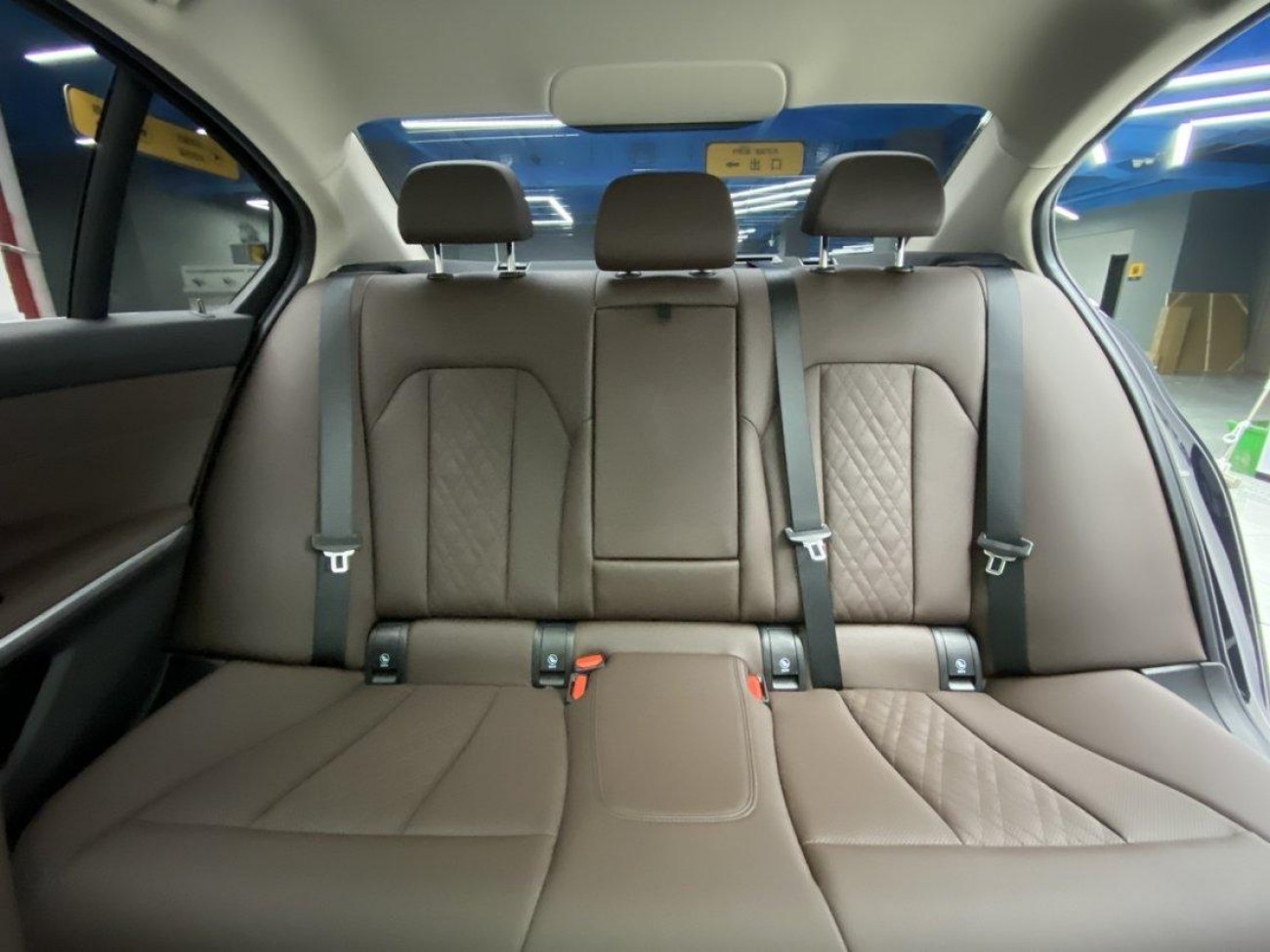 BMW 325i 2023