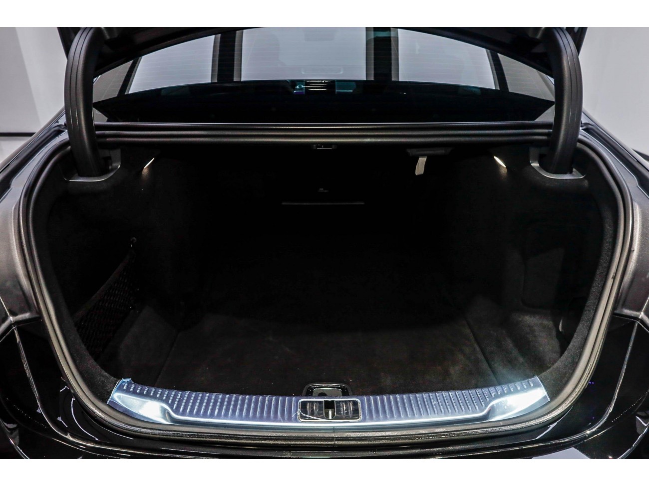 Mercedes-Benz S 480 4MATIC 2025