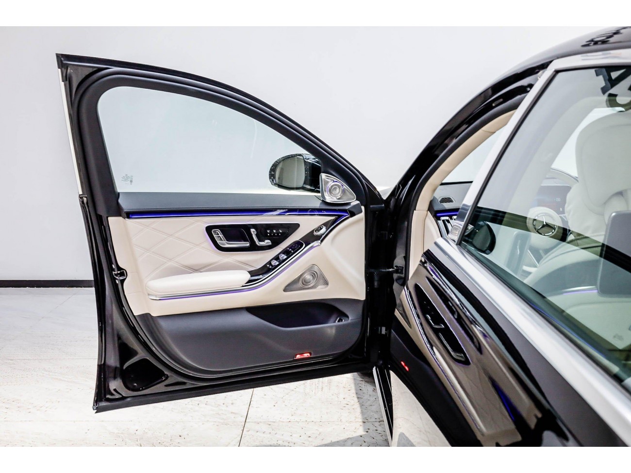 Mercedes-Benz S 480 4MATIC 2025