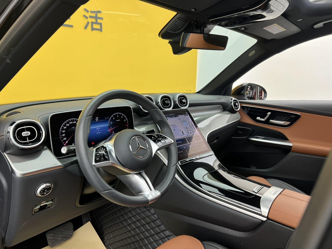 Mercedes-Benz GLC 260 L 2023