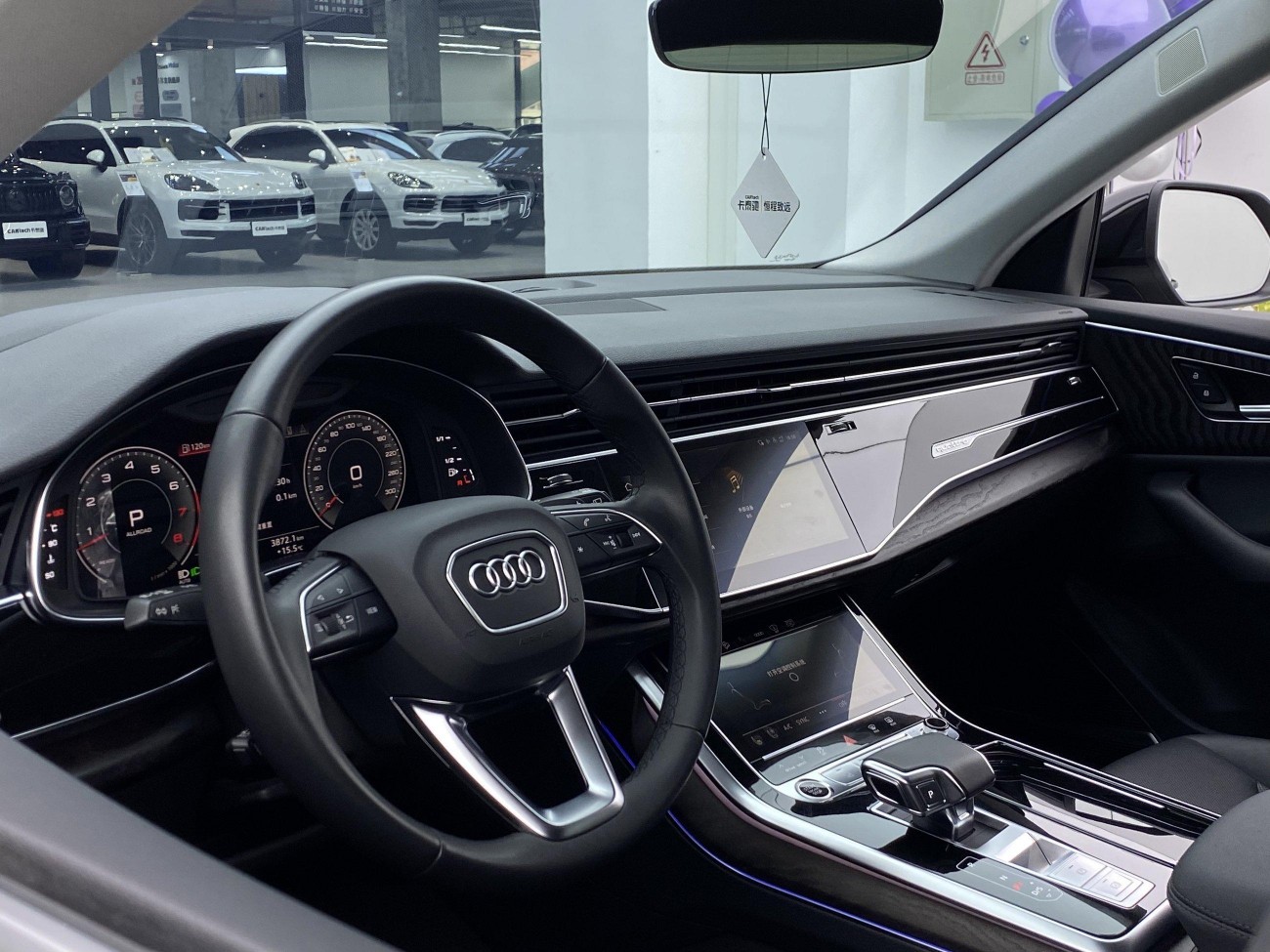 Audi Q8 55 TFSI 2022