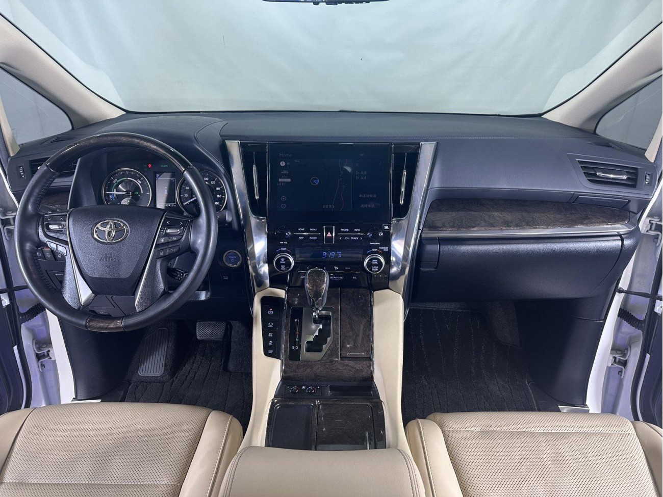 Toyota Alphard 2023