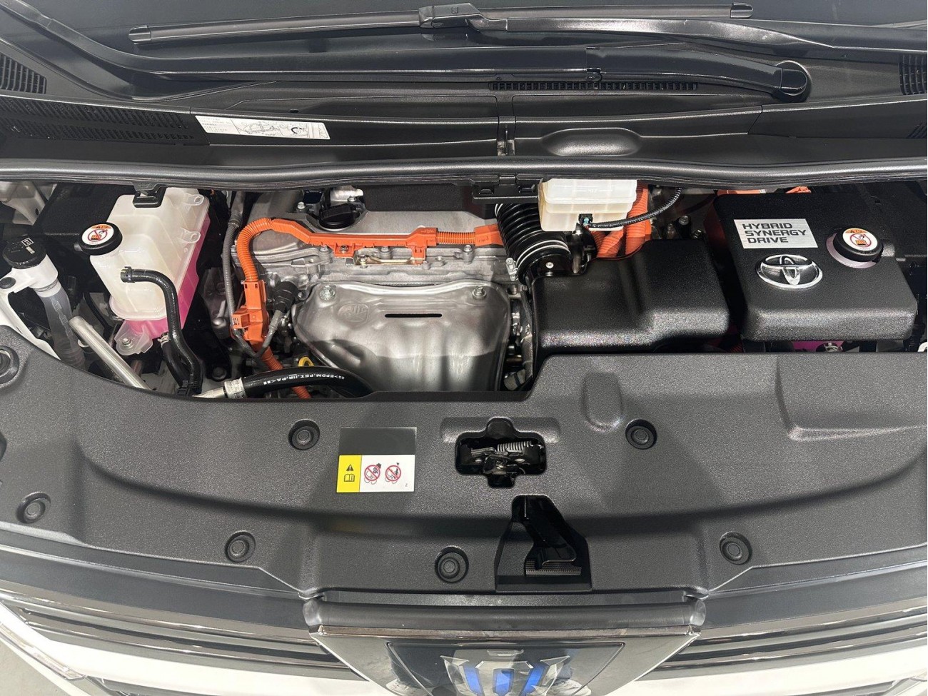Toyota Alphard 2023