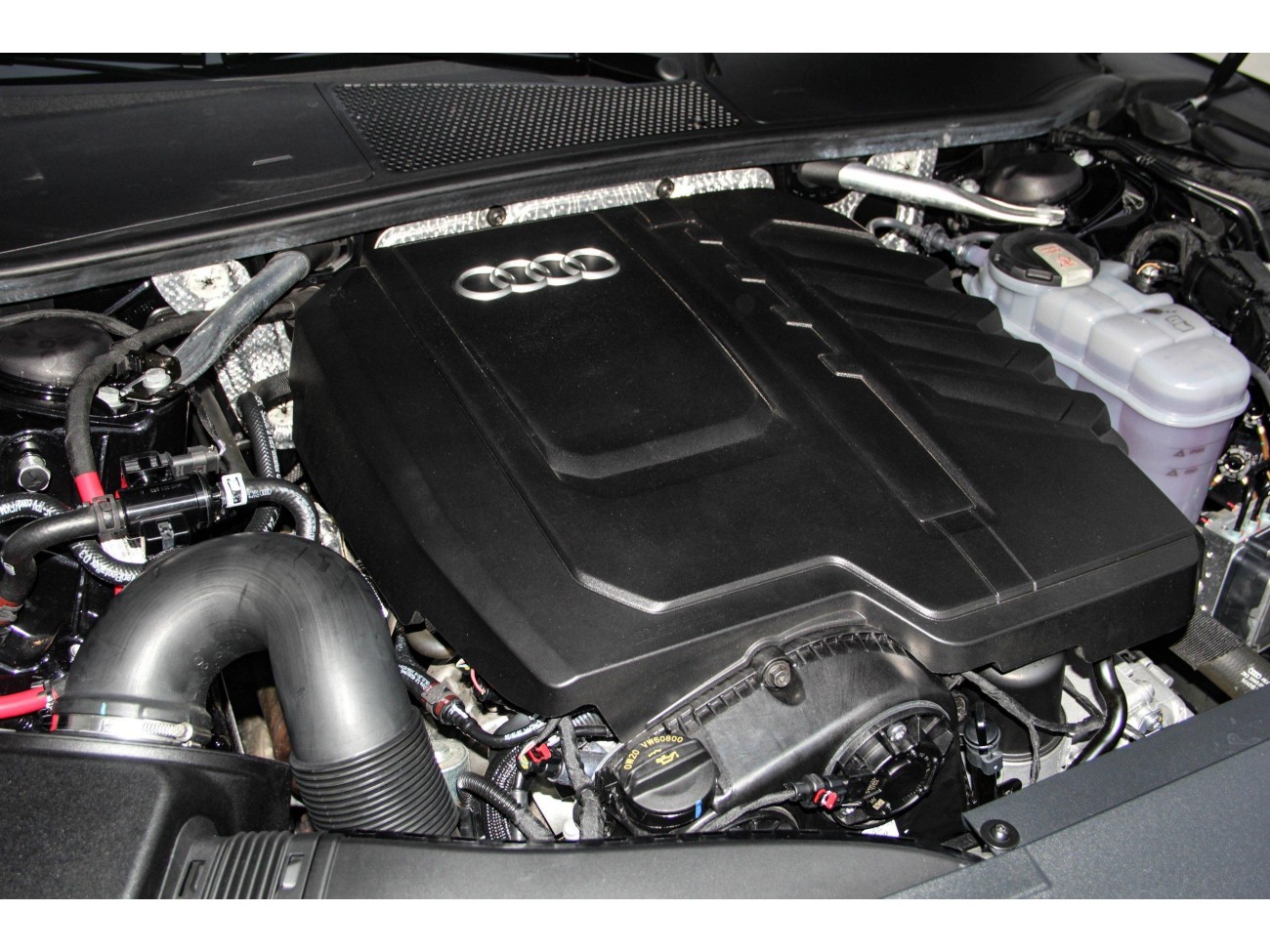 Audi A7L 45 TFSI 2025