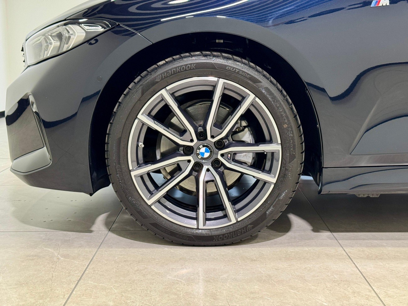 BMW 325Li 2025