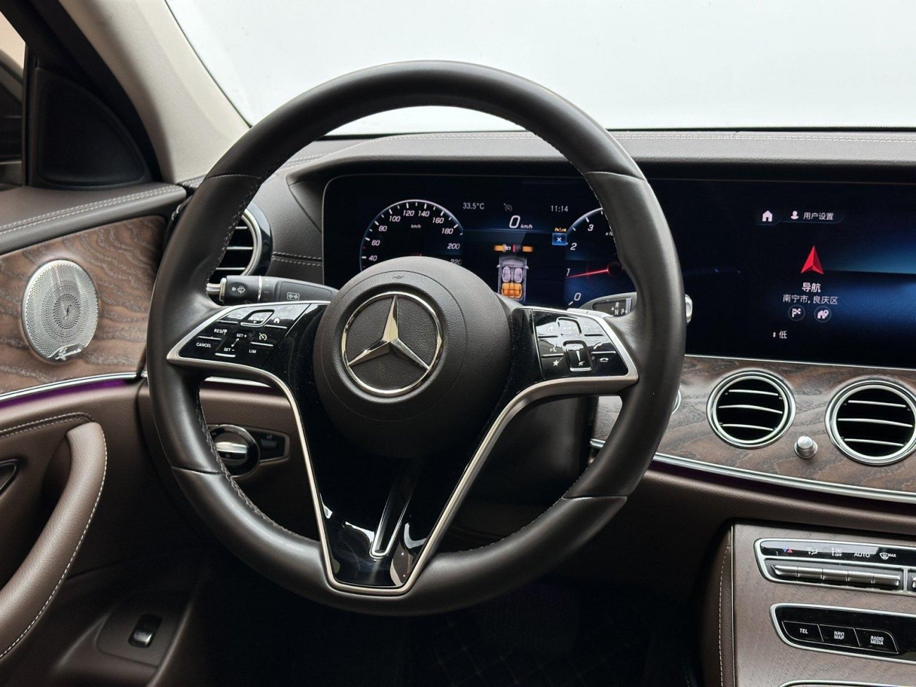 Mercedes-Benz E 300 L 2023