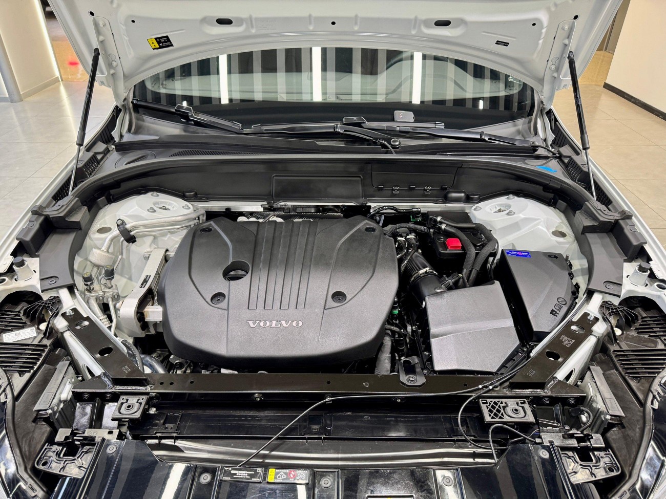 Volvo XC60 2025