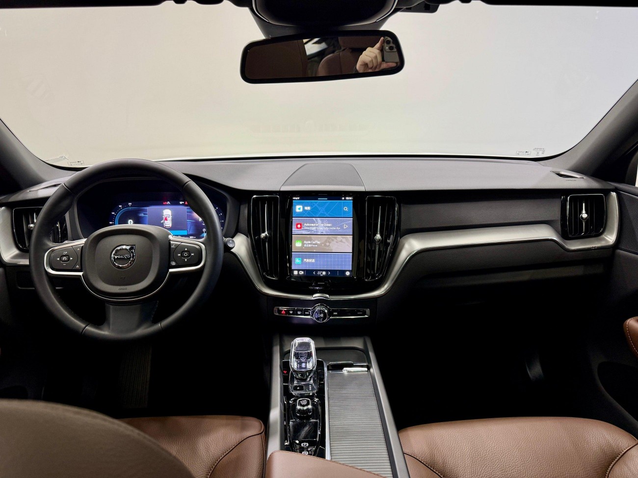 Volvo XC60 2025