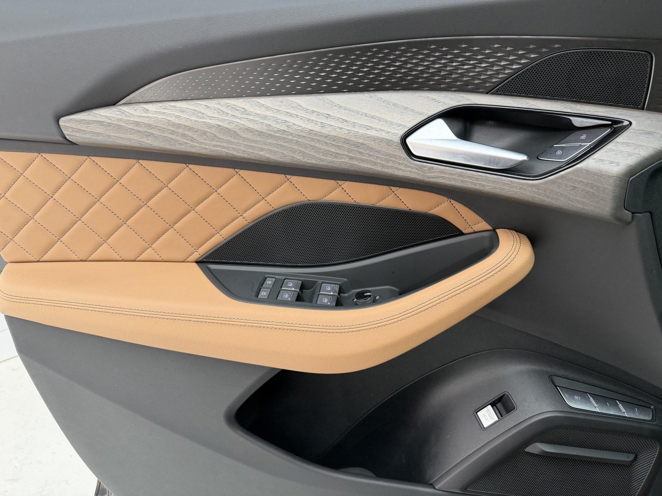 Audi Q6 50 TFSI 2023