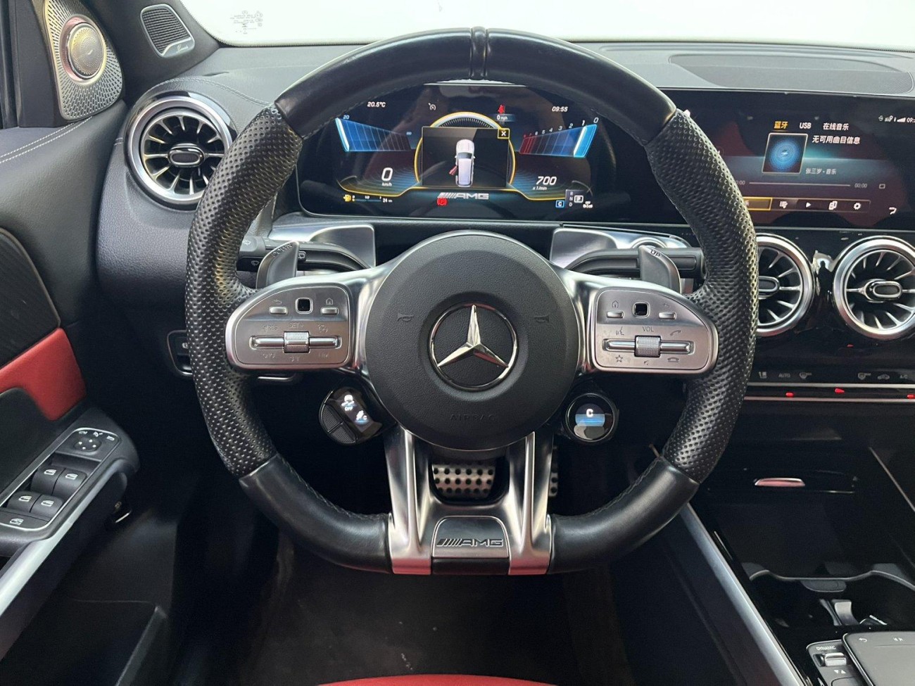 Mercedes-Benz GLB 2023