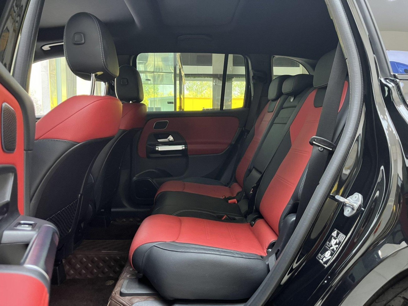 Mercedes-Benz GLB 2023