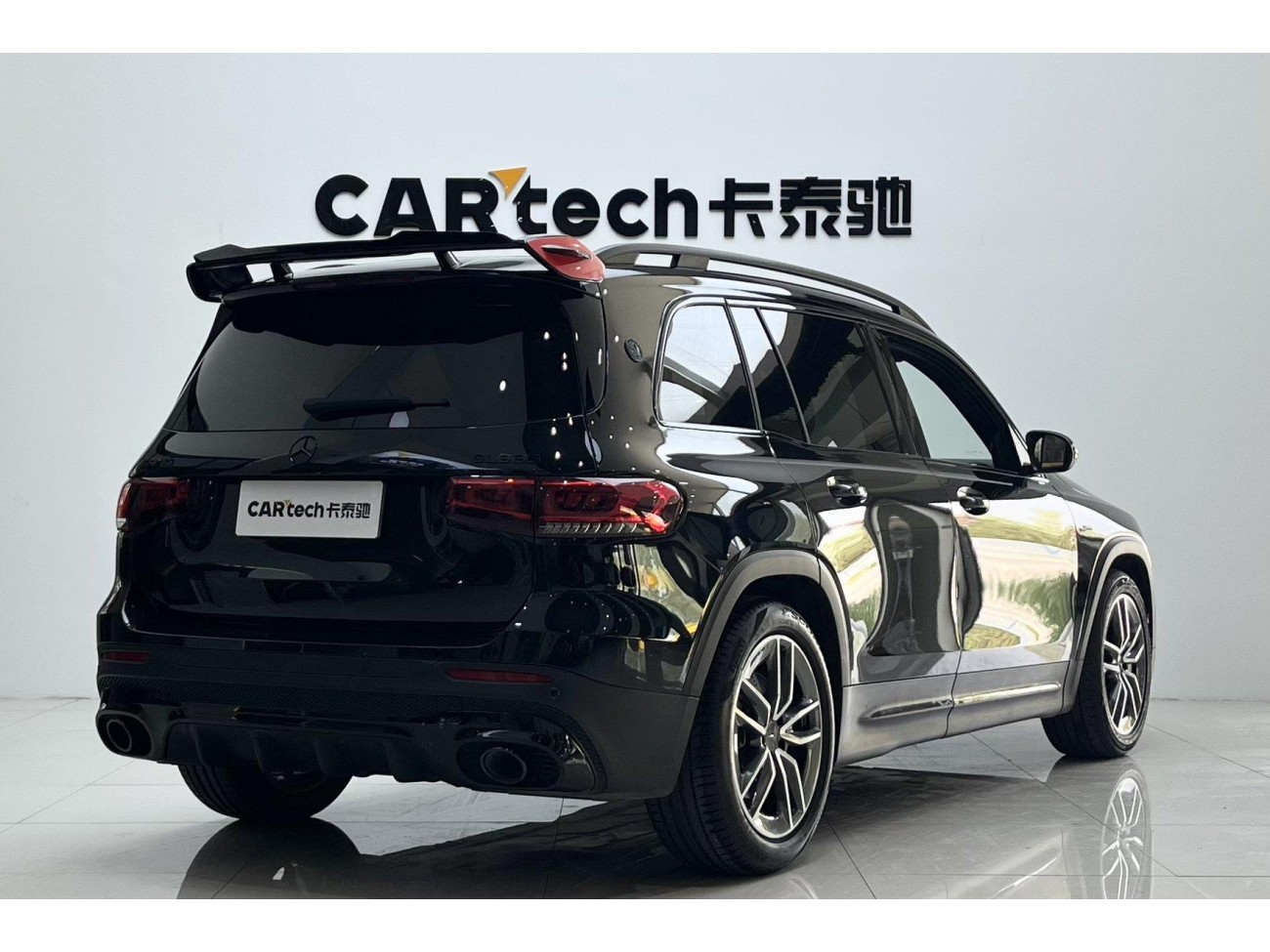 Mercedes-Benz GLB 2023