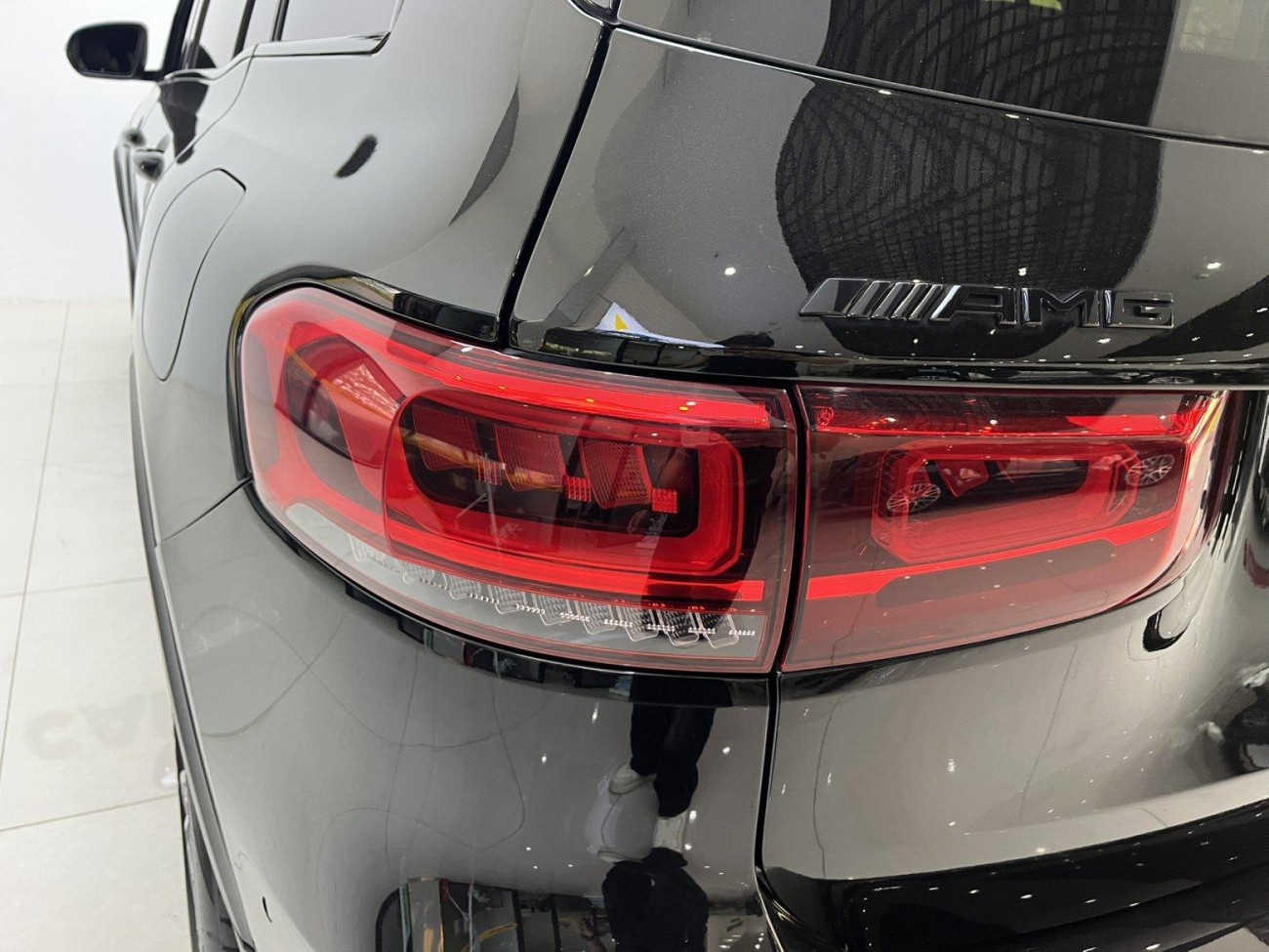 Mercedes-Benz GLB 2023