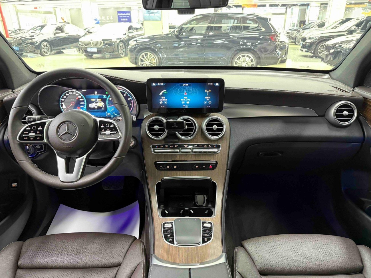 Mercedes-Benz GLC 300 L 2021