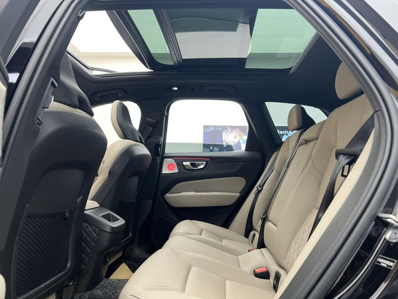 Volvo XC60 2025